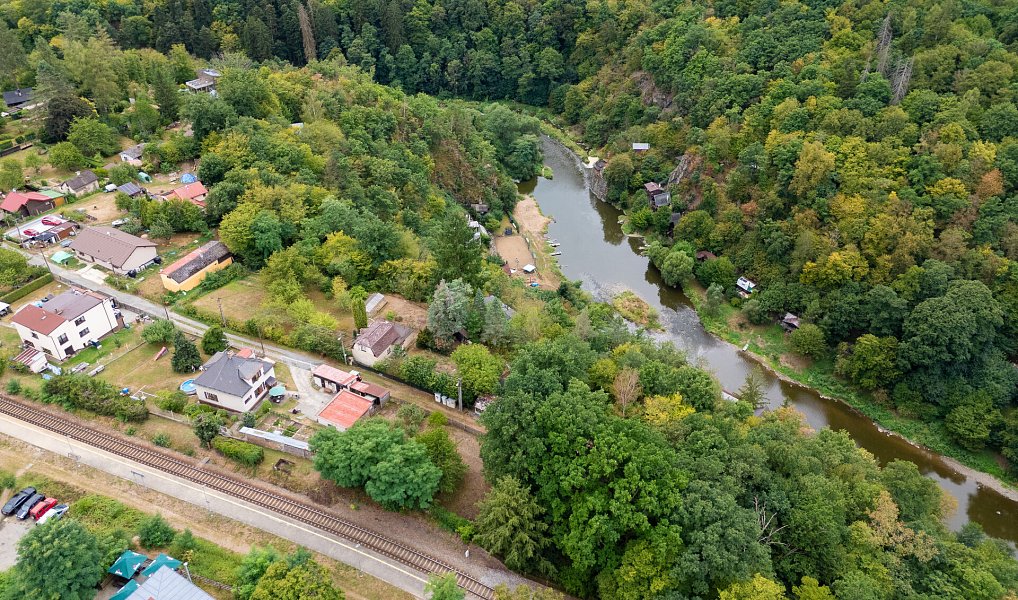 Prodej stavebního pozemku 1 121 m², Jílové u Prahy – náhled fotky 16