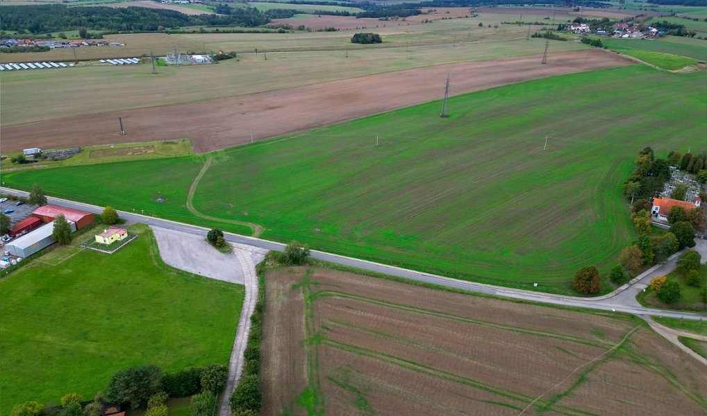 Prodej komerčního pozemku 33 477 m², Bechyně – náhled fotky 2