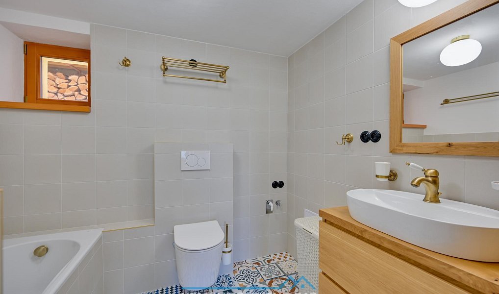 Prodej domu 184 m² s pozemkem 184 m², Znojmo – náhled fotky 18