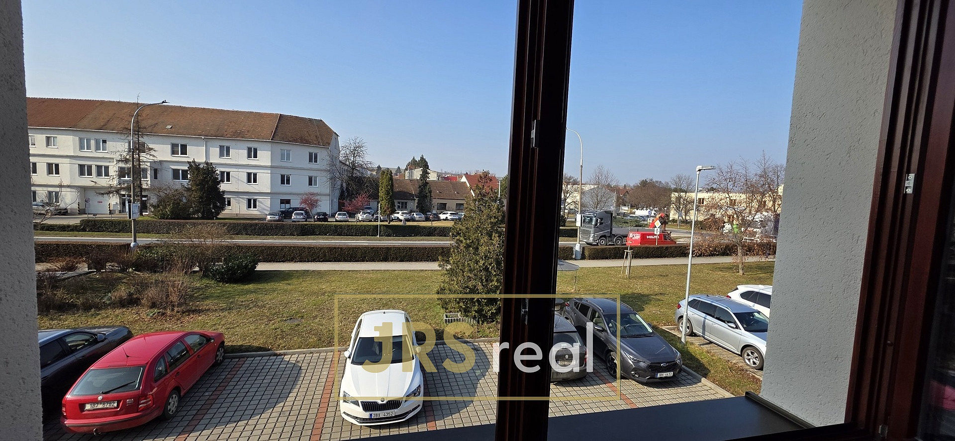 Pronájem kanceláře 34 m² – pohled 6