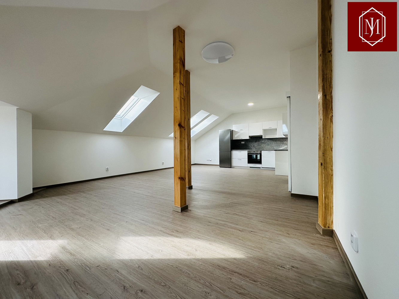 Pronájem bytu 2+kk 70 m² – fotografie 2