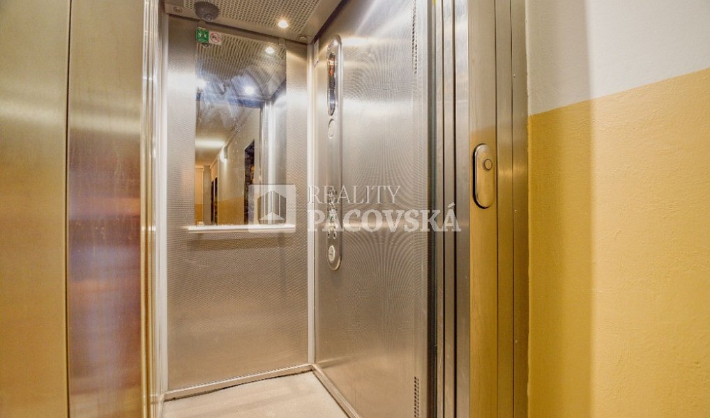 Prodej bytu 1+kk 32 m², Ústí nad Labem – náhled fotky 13