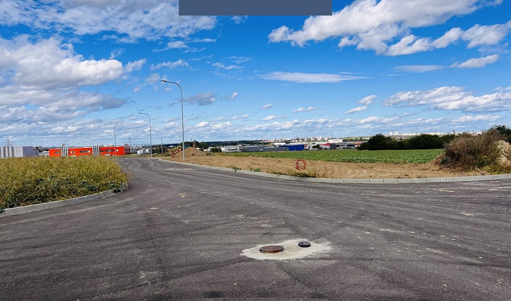 Prodej komerčního pozemku 4 269 m², Vestec – náhled fotky 8