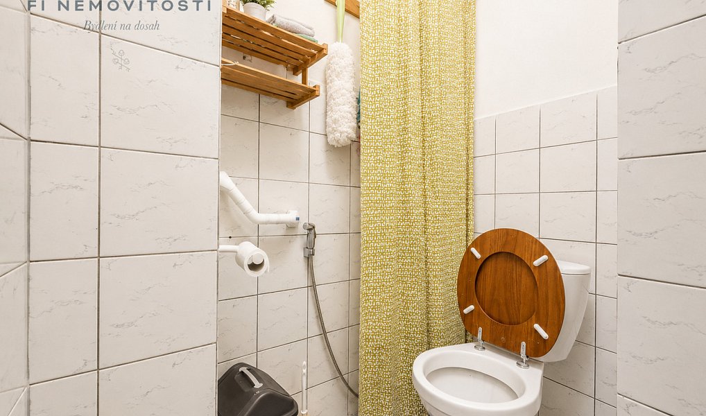 Prodej domu 211 m² s pozemkem 1 129 m², Železnice – náhled fotky 11