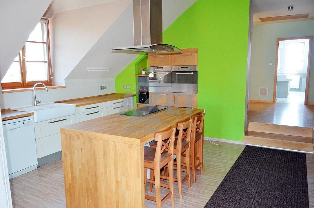 Prodej domu 350 m² s pozemkem 577 m² – fotografie 5