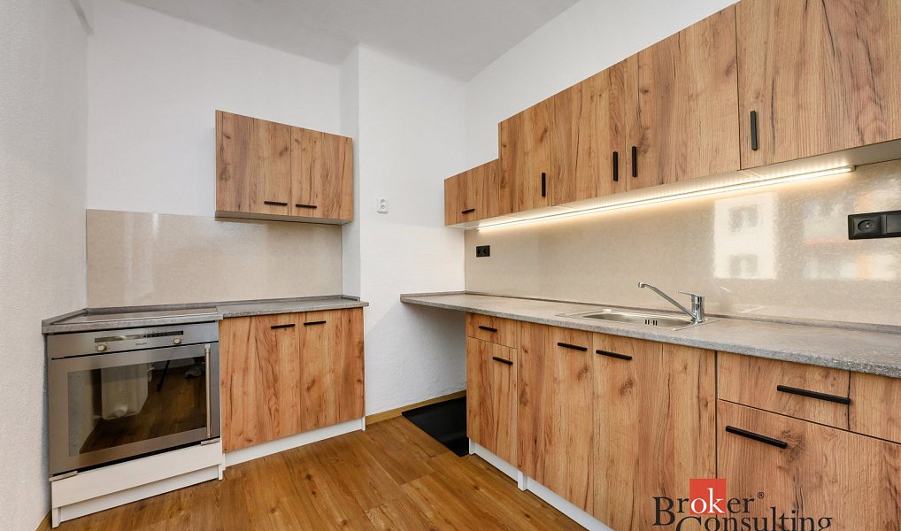 Prodej bytu 2+1 56 m², Kosmonautů, Domažlice – Hořejší Předměstí