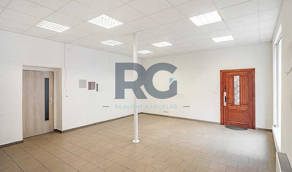 Prodej domu 568 m² s pozemkem 903 m², Písek – náhled fotky 20