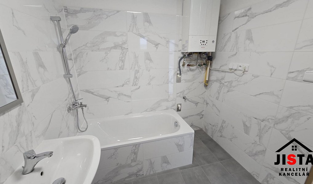 Pronájem bytu 3+1 96 m², Šternberk – náhled fotky 5
