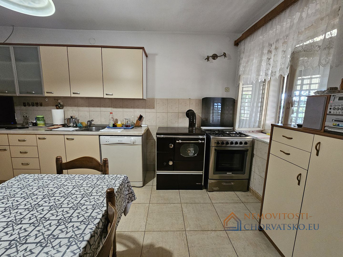 Prodej domu 320 m² s pozemkem 958 m² - Fler