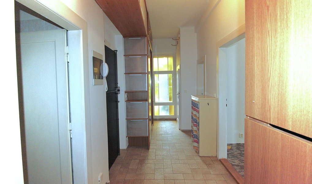 Pronájem bytu 3+1 85 m², Praha – náhled fotky 17
