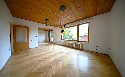 Prodej domu 200 m² s pozemkem 877 m², Ke Křížku, Hradec Králové - Roudnička