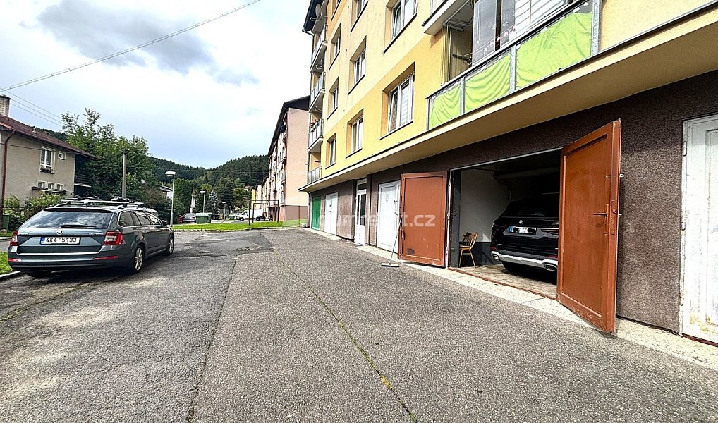 Prodej, garáž 20m, Oloví, ul. náměstí Horní, Oloví – náhled fotky 3