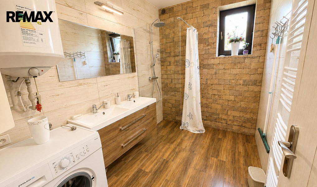 Prodej ubytovacího objektu 474 m², Litohošť – náhled fotky 15