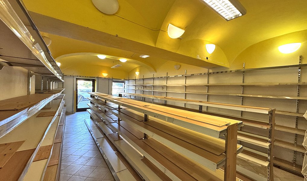 Pronájem obchodních prostor 58 m², Šternberk – náhled fotky 2