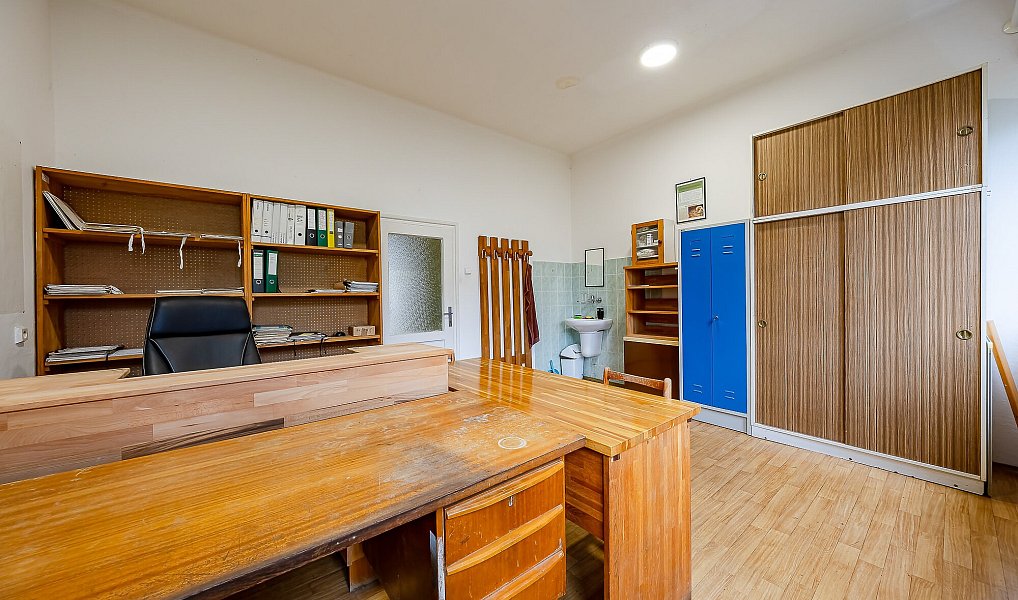Pronájem kanceláře 648 m², Veselí nad Moravou – náhled fotky 22