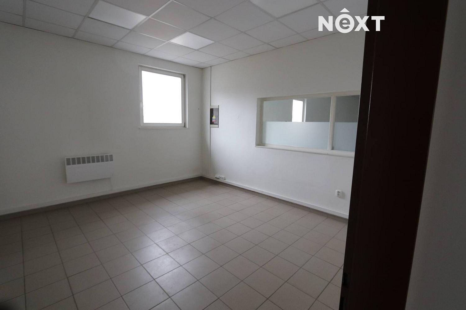 Pronájem obchodních prostor 441 m² — photo 2