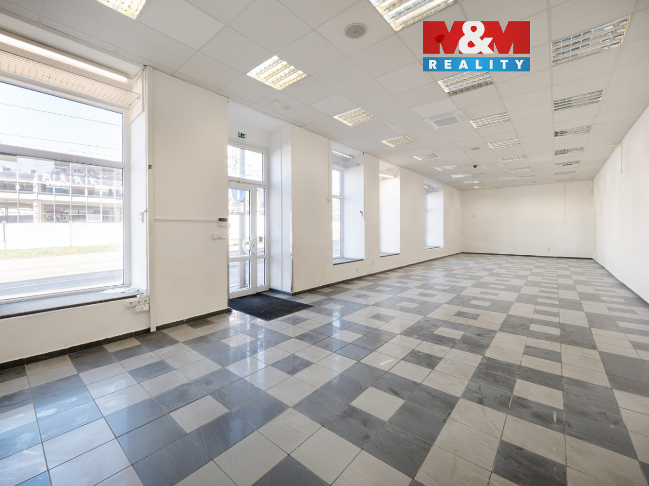 Prodej obchodních prostor 144 m², Praha