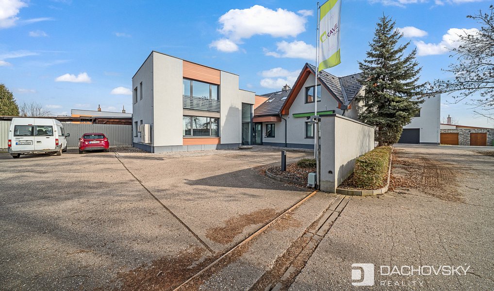 Prodej kanceláře 374 m², Pardubice – fotka 1 z 52