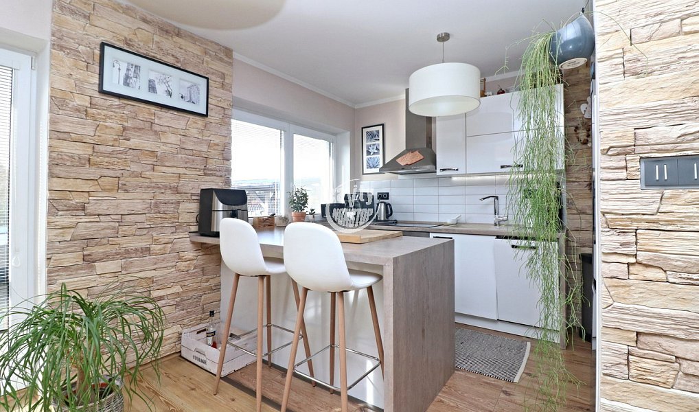 Prodej domu 101 m² s pozemkem 913 m², Kačlehy – náhled fotky 10