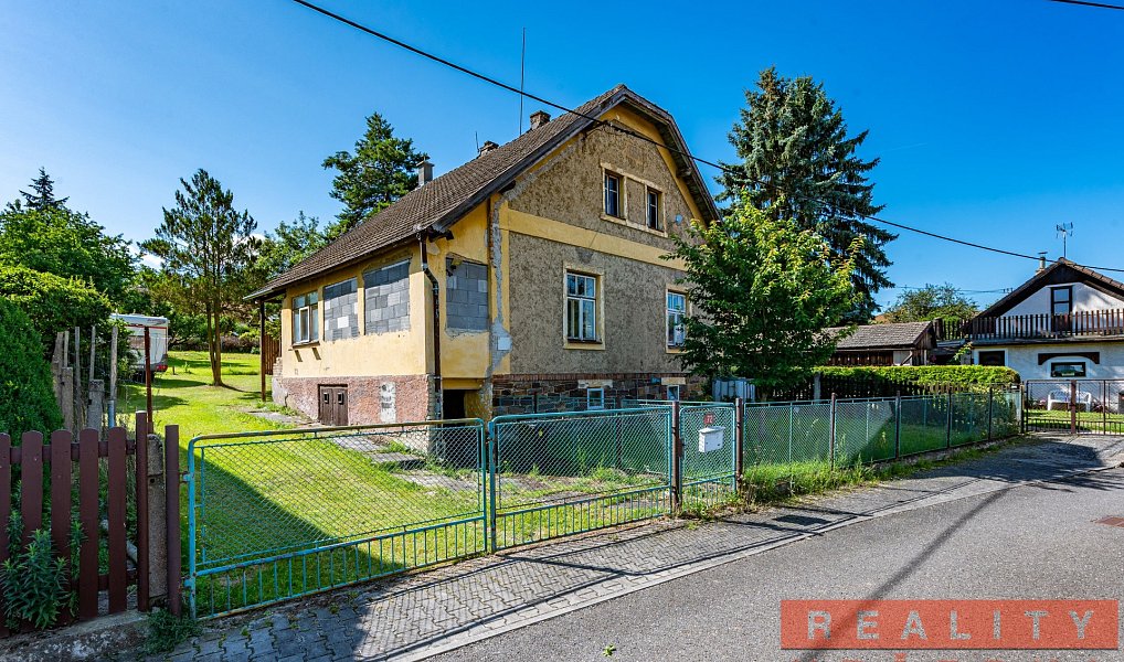 Prodej domu 80 m² s pozemkem 1 042 m², Osek – fotka 1 z 22