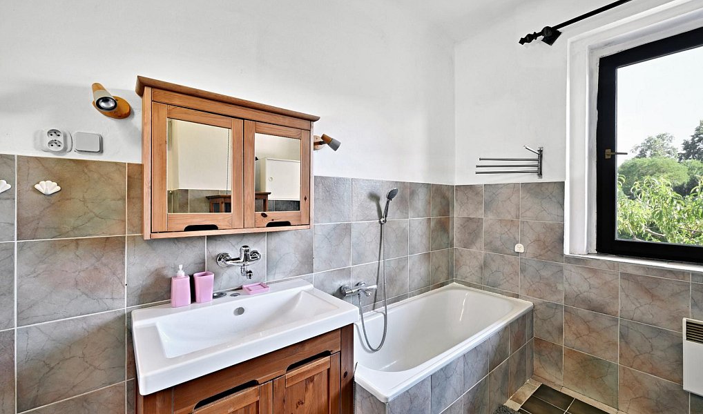 Prodej domu 284 m² s pozemkem 440 m², Roztoky – náhled fotky 19