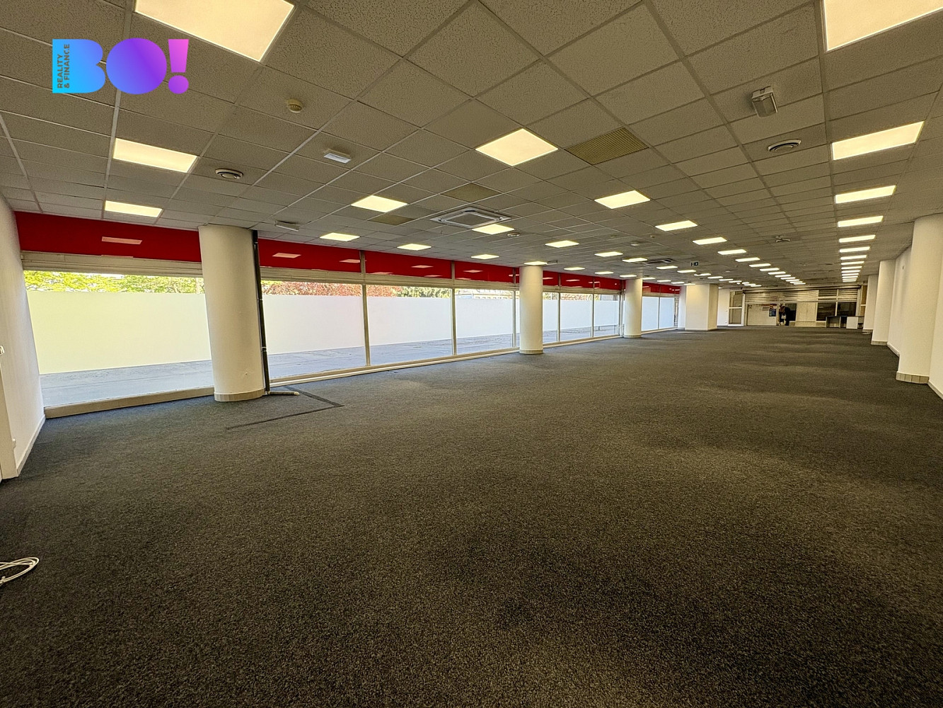 Pronájem obchodních prostor 428 m² – fotografie 2