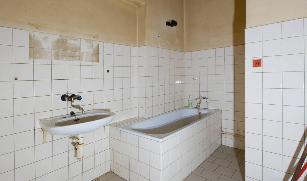 Prodej nájemního domu, činžáku 800 m², Třebechovice pod Orebem – náhled fotky 21