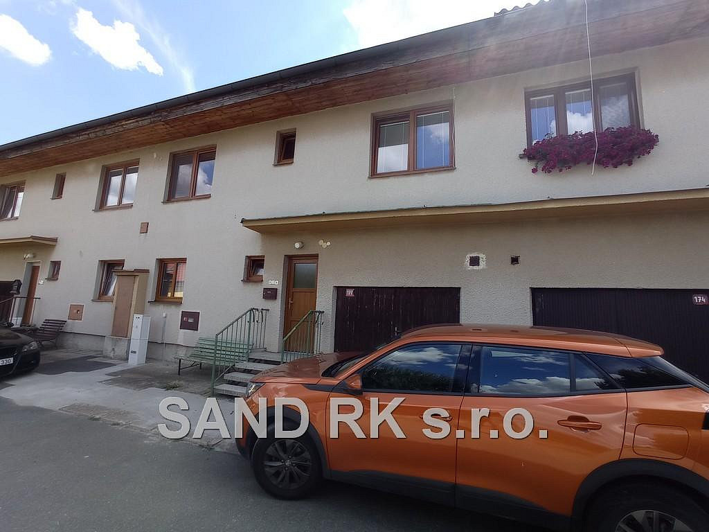 Pronájem pokoje 153 m², Osvračín
