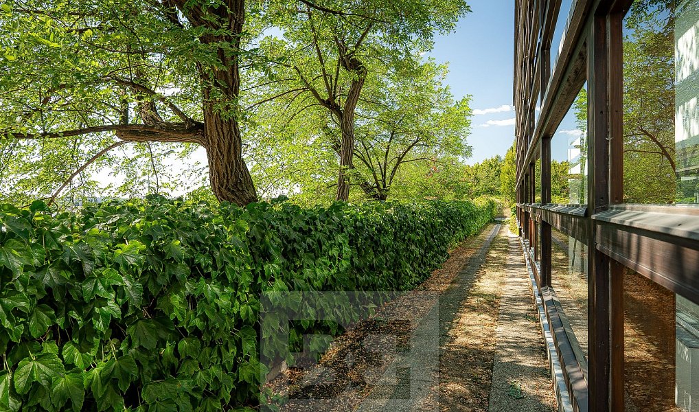 Prodej bytu 6+kk 230 m², Praha – náhled fotky 26