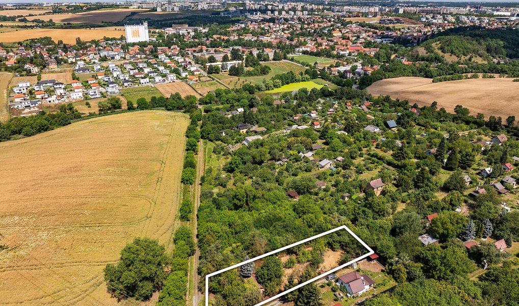 Prodej zahrady 1 432 m², Praha – náhled fotky 10