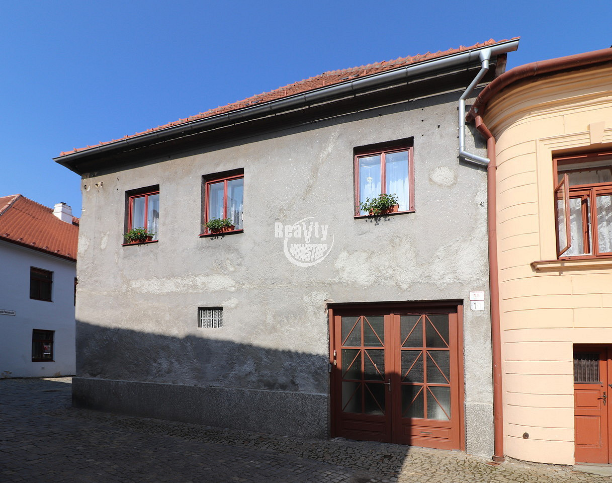 Prodej domu 230 m² s pozemkem 334 m²