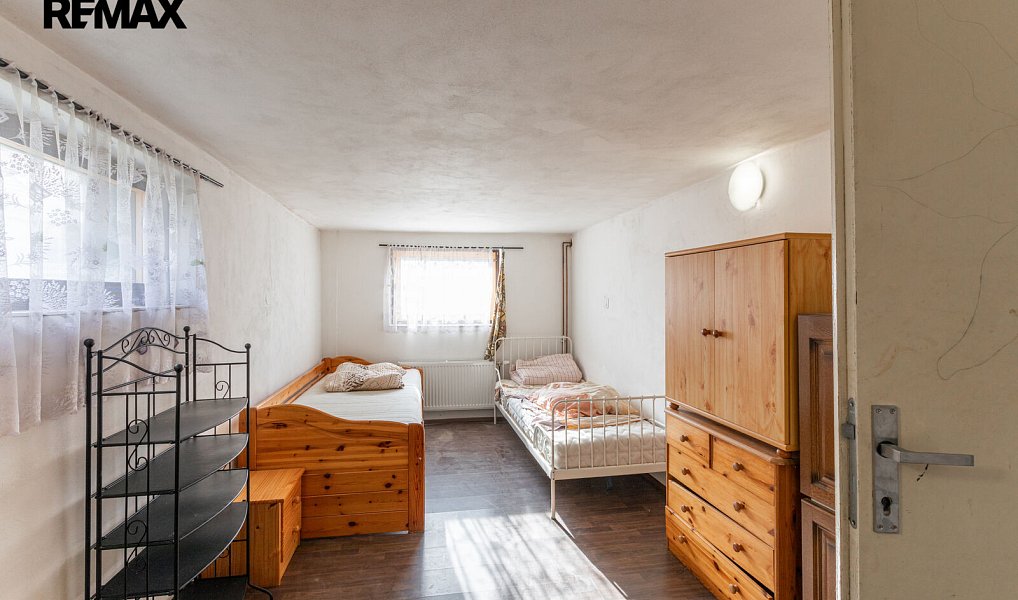 Prodej domu 214 m² s pozemkem 570 m², Roztoky – náhled fotky 25