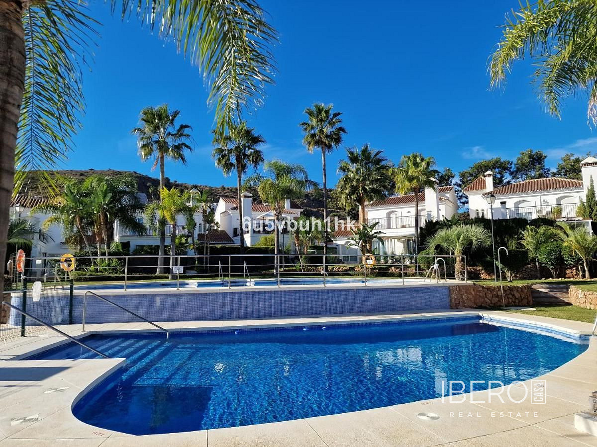 Casa 4+kk – Mijas, Riviera del Sol - Fase VIII, Urbanización Sitio de Calahonda - Vista 3