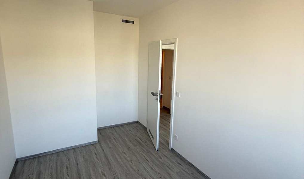 Pronájem bytu 2+kk 52 m², Praha – náhled fotky 11