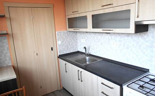 Prodej bytu 2+1 55 m², Kollárova, Jihlava