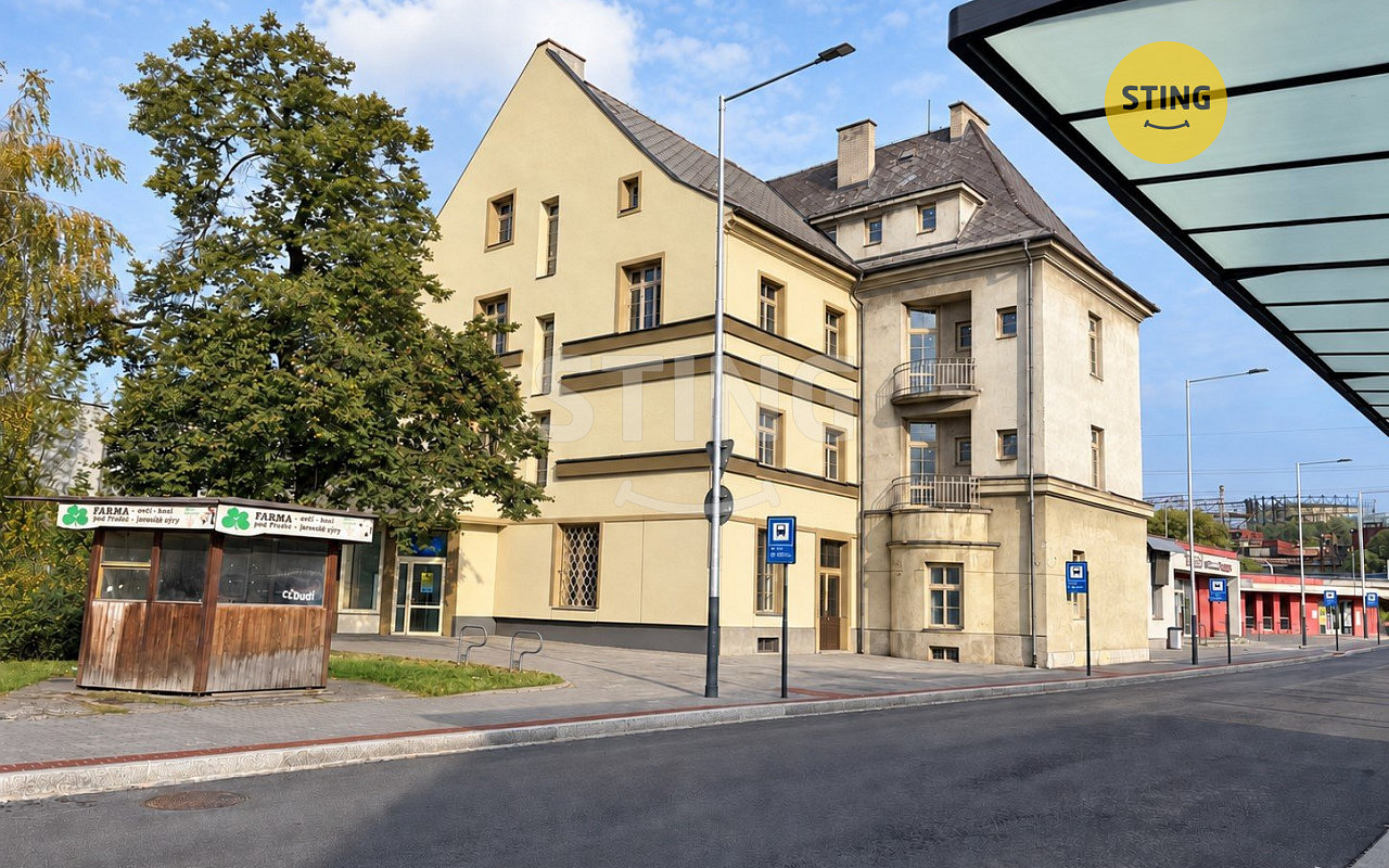 Pronájem komerčního objektu (jiného typu) 89 m²