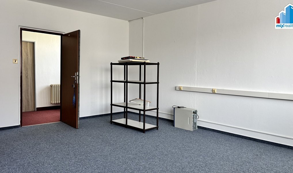 Pronájem kanceláře 27 m², Plzeň – náhled fotky 5