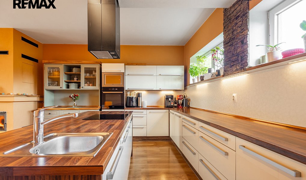 Prodej domu 199 m² s pozemkem 524 m², Hovorčovice – náhled fotky 17