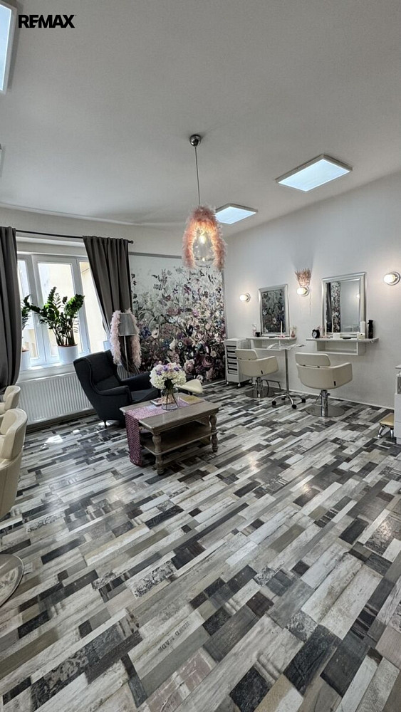 Pronájem obchodních prostor 70 m² – fotografie 3