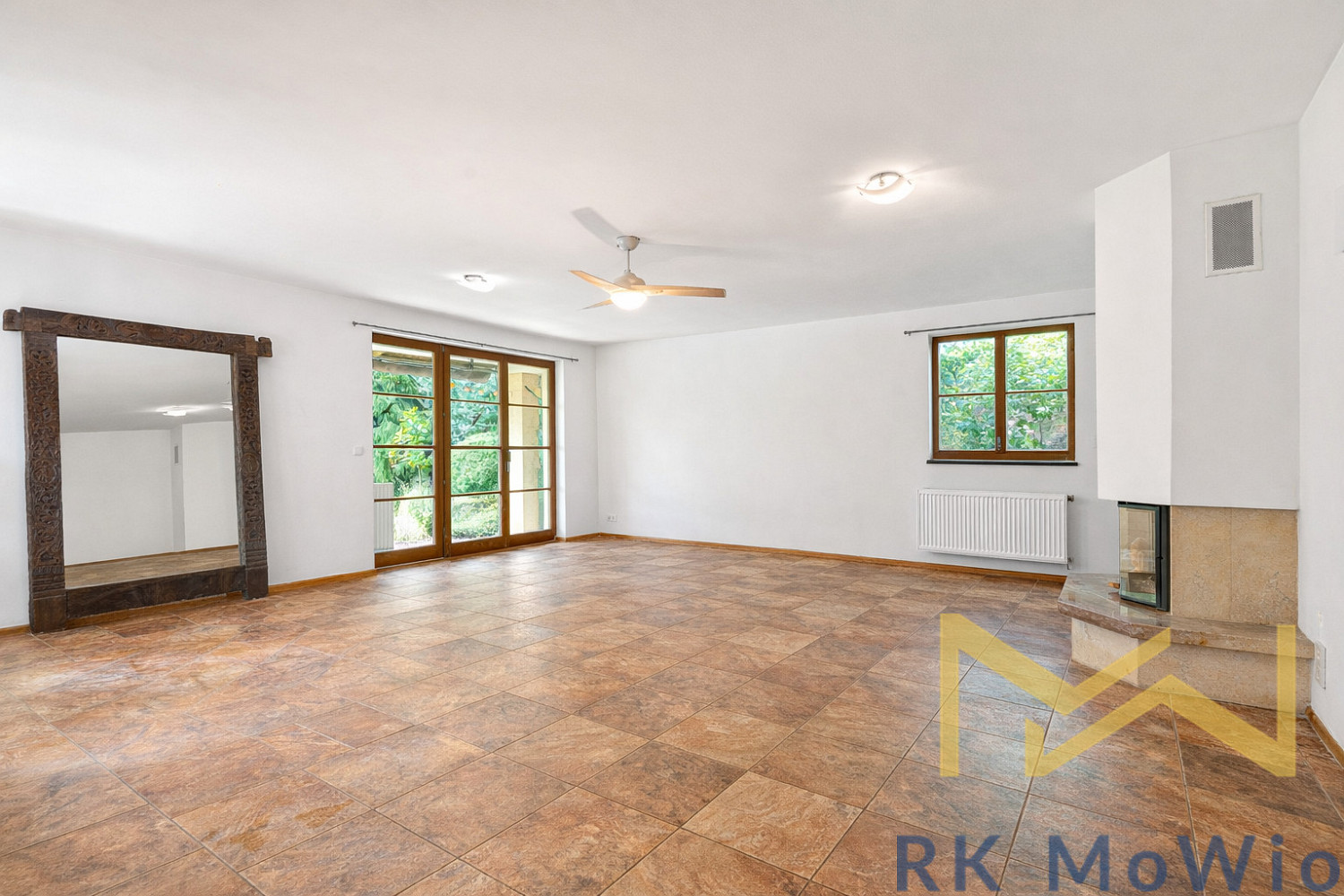 Pronájem domu 340 m² s pozemkem 1 200 m² — photo 2