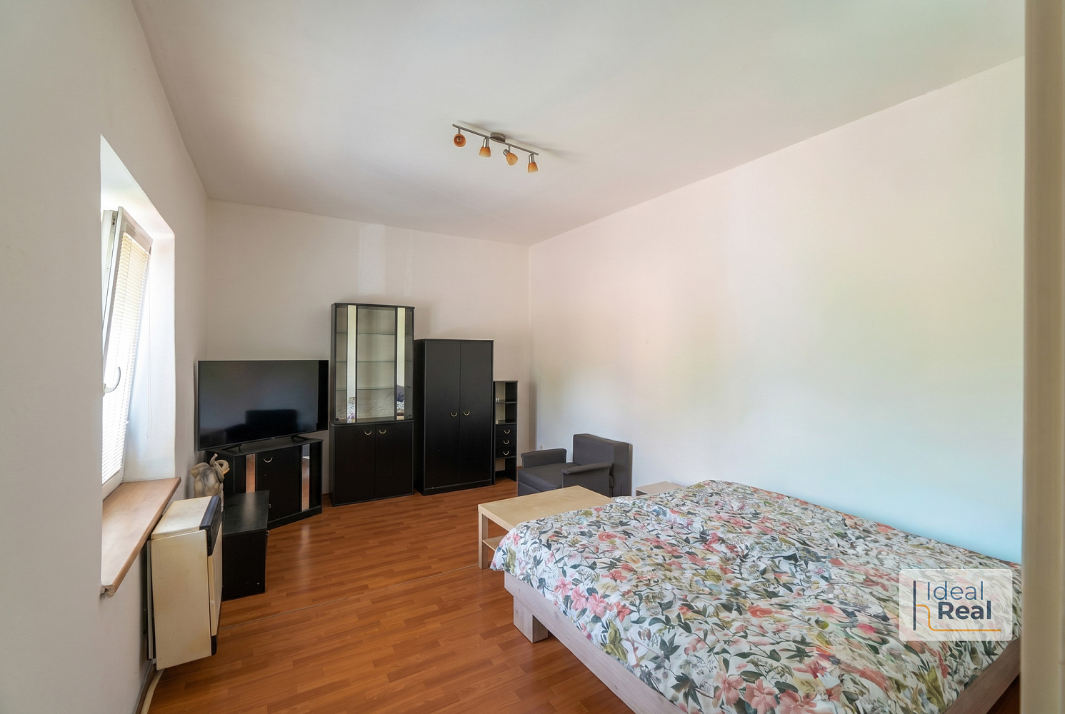 Prodej bytu 1+1 37 m² – fotografie 3