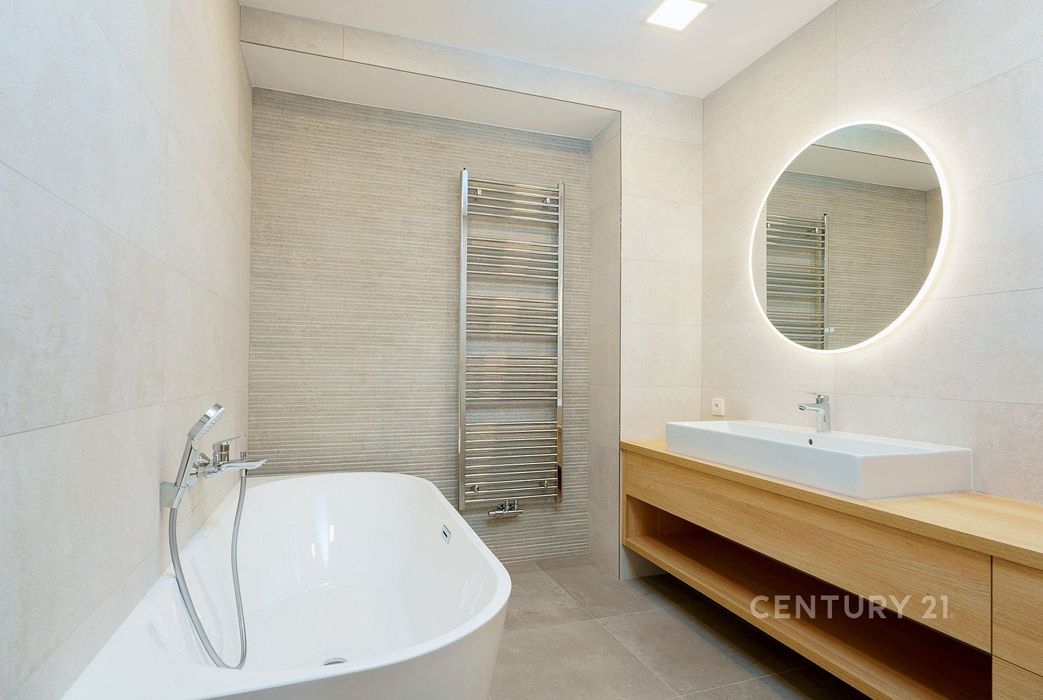 Pronájem bytu 2+kk 90 m² – fotografie 2