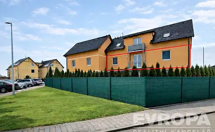 Pronájem bytu 3+1 68 m², Gabčíkova, Nehvizdy, okres Praha-východ