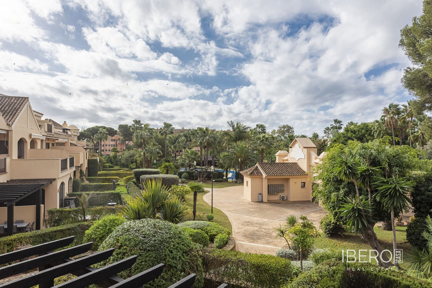 Piso 3+kk – Marbella, Nueva Andalucía - Vista 2