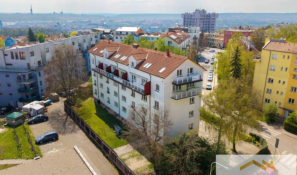 Pronájem bytu 3+kk 100 m², Praha – náhled fotky 19