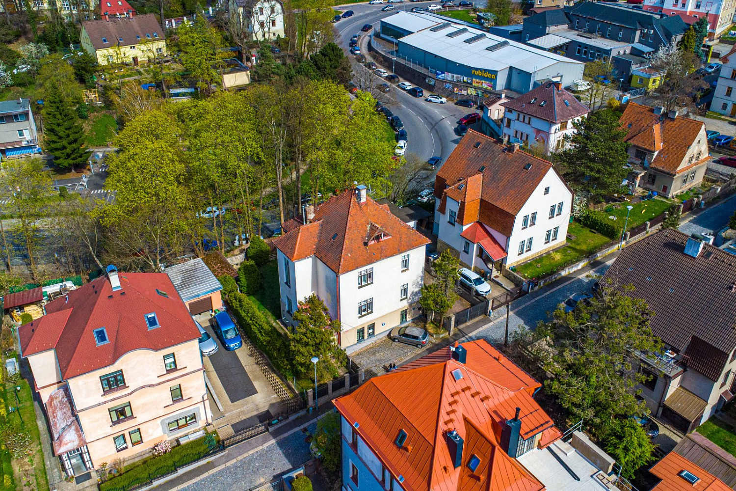 Prodej domu 300 m² s pozemkem 870 m² – fotografie 2