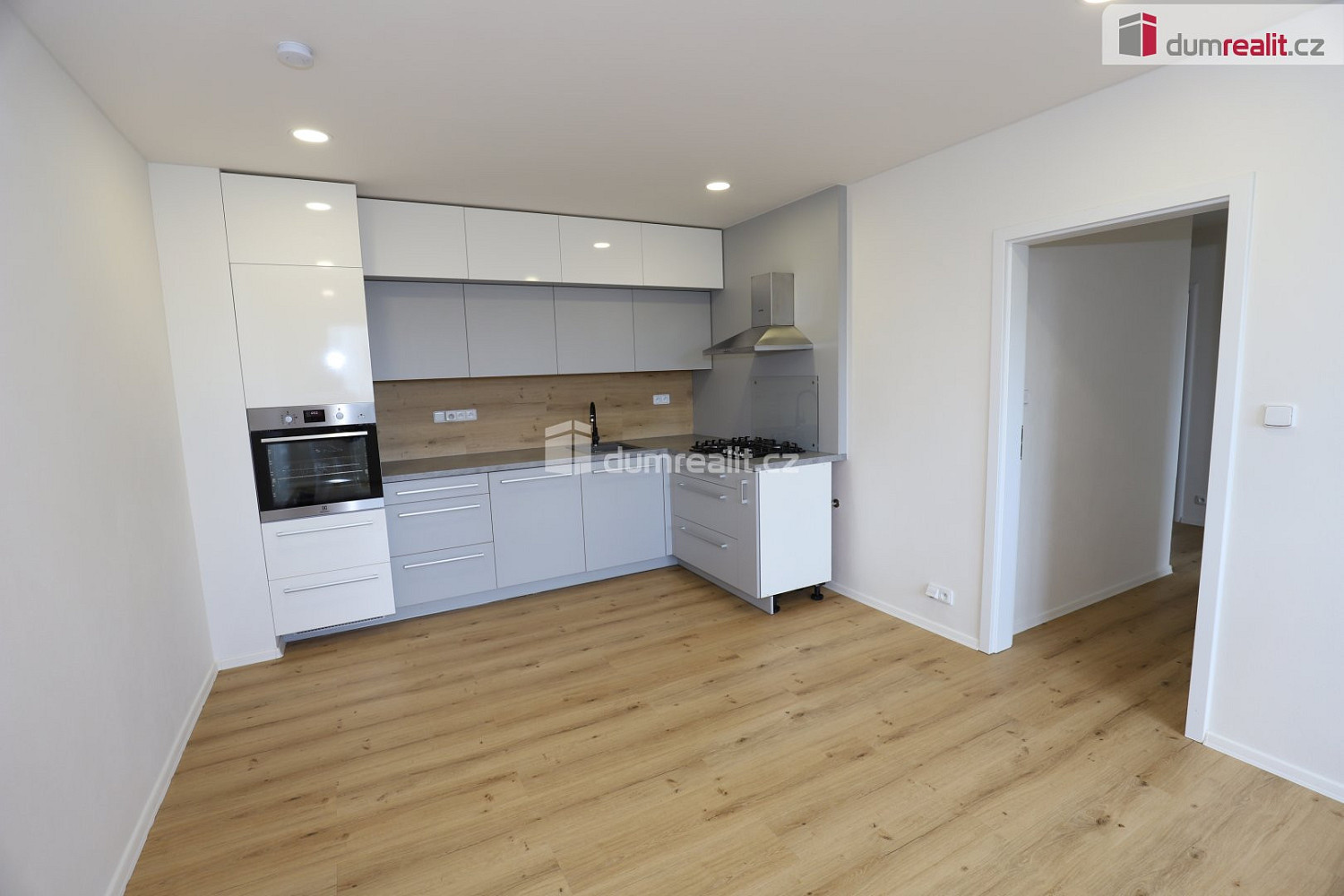 Prodej bytu 3+kk 65 m² — photo 2