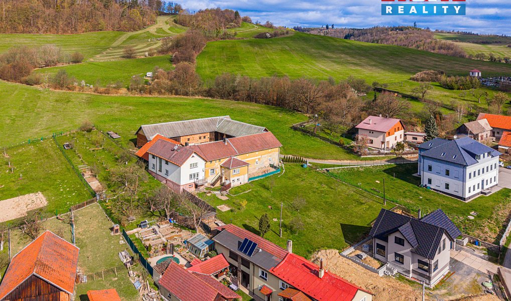 Prodej domu 600 m² s pozemkem 3 693 m², Fulnek – náhled fotky 3