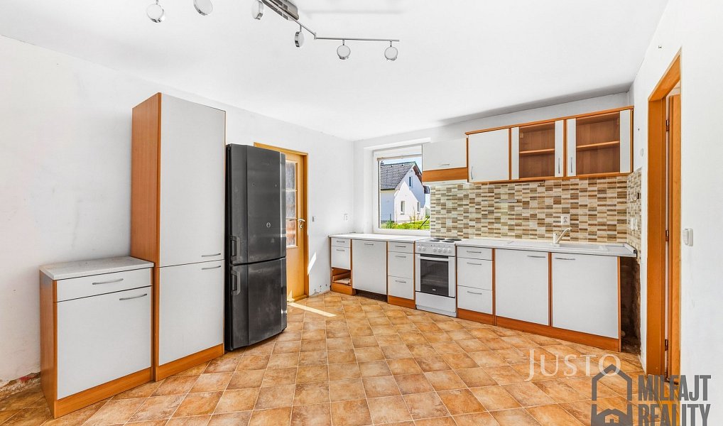Prodej domu 145 m² s pozemkem 360 m², Vlastibořice – náhled fotky 2
