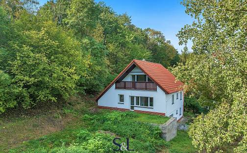 Prodej domu 192 m² s pozemkem 558 m², Na Zákrutu, Ústí nad Labem - Střekov